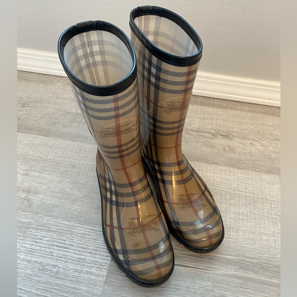 Burberry Rainboots